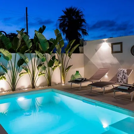 Delle Palme Con Piscina Privata Semesterbostad *