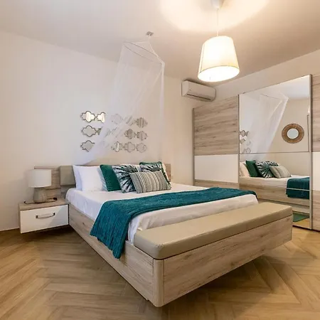 Delle Palme Con Piscina Privata Semesterbostad Santa Maria Del Focallo