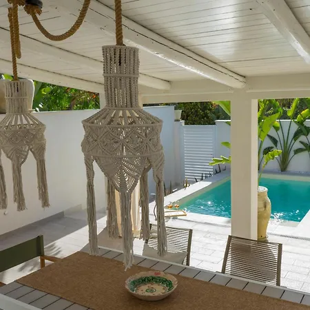 Delle Palme Con Piscina Privata Semesterbostad Santa Maria Del Focallo